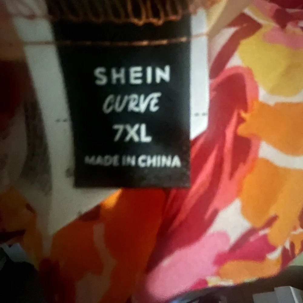 SHEIN Curve Floral Top in Pink and Orange - Picture 2 of 2